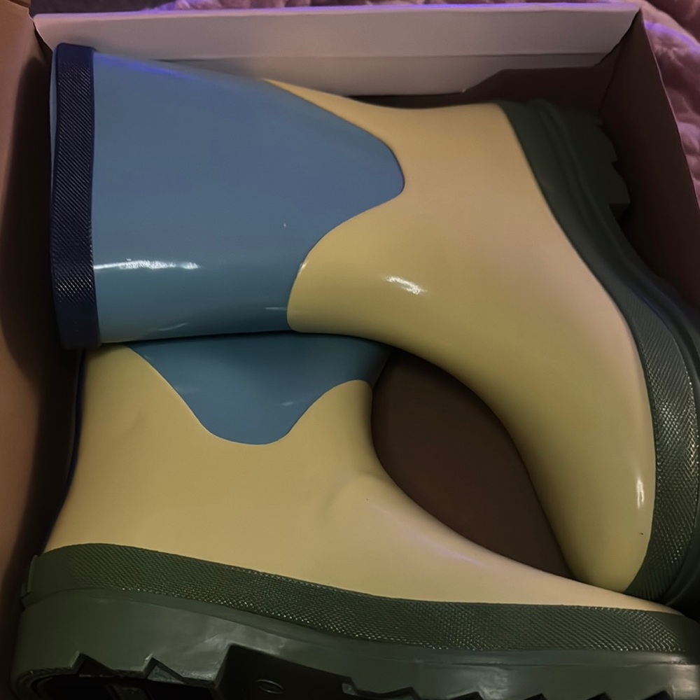 Kids' Colorful Rain Boots - Picture 1 of 8